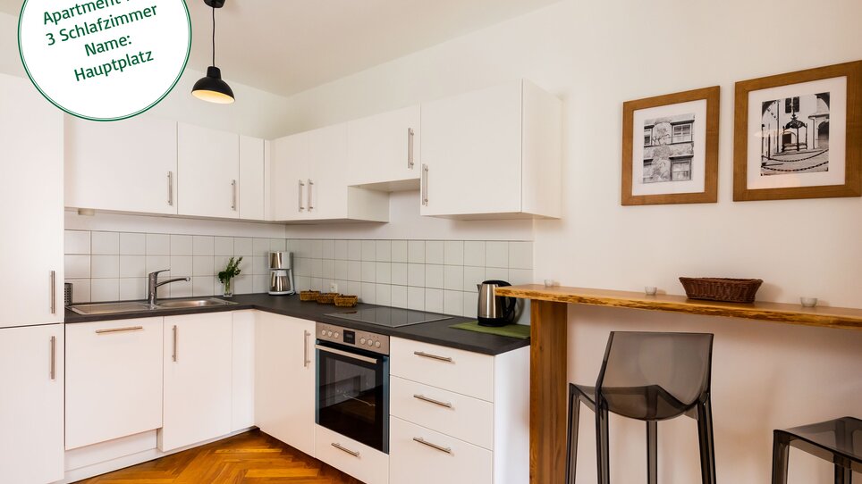 Vista della cucina in un appartamento con tre camere