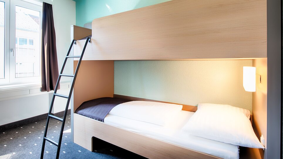 Familienzimmer mit Etagenbett. | © B&B Hotels 2023
