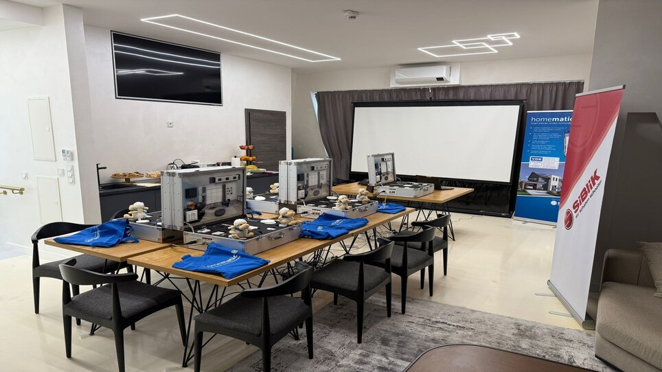 Moderne Tagungseinrichtung mit Technik und Verpflegung. | © NED Hotel