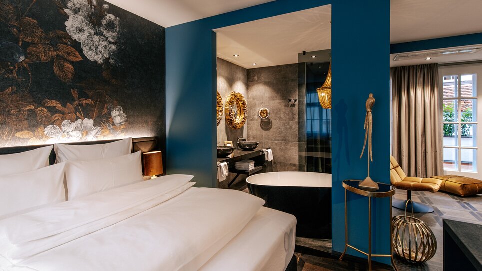Famous Suite | © Aiola Living